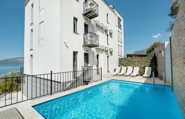 Modern Boutique Hotel with Panoramic Views – Luxury Adriatic Investment — photo 22